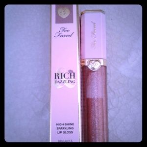 💋💋Too Faced Rich & Dazzling Lip Gloss 💋💋